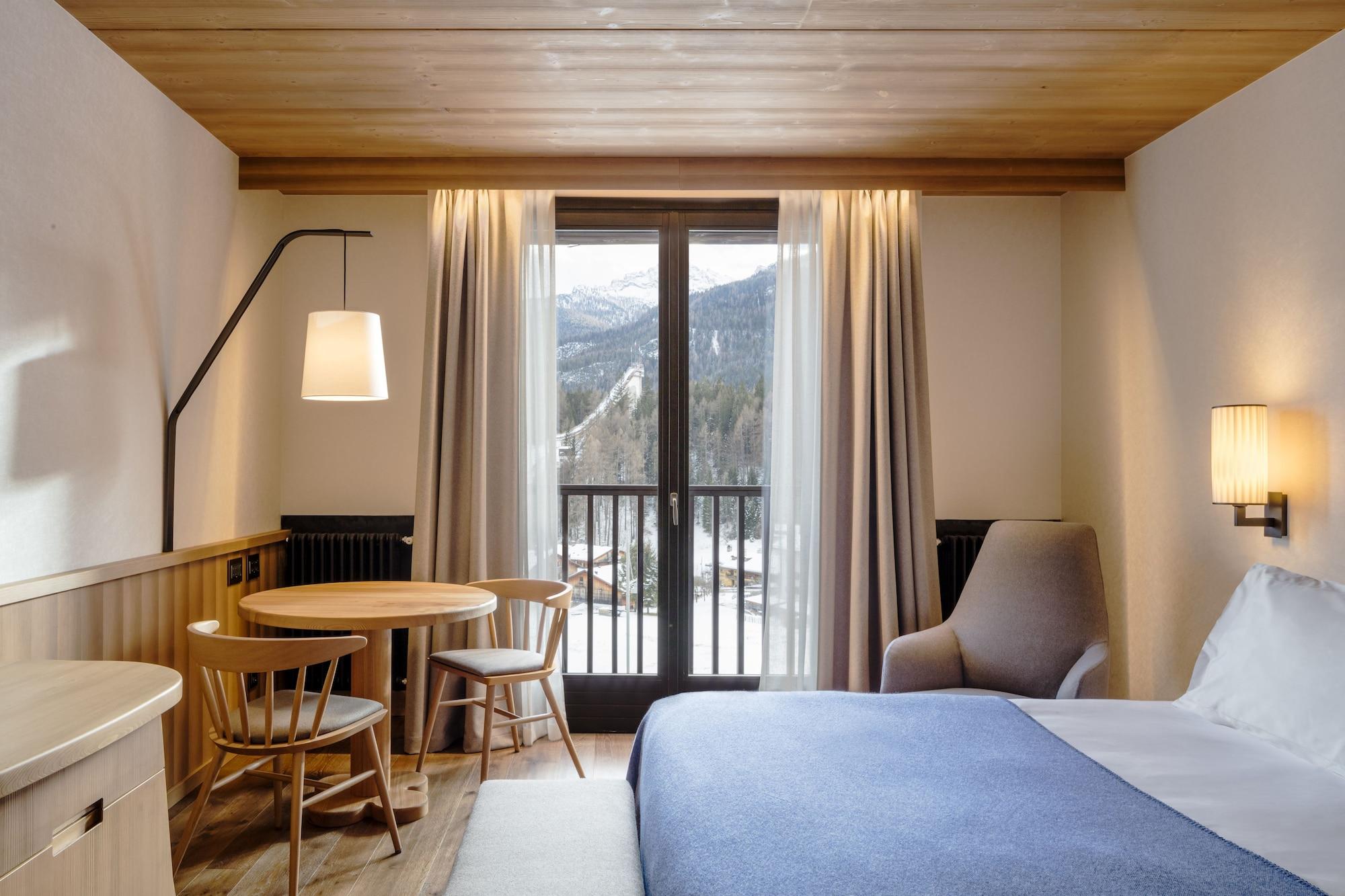 Faloria Mountain Spa Resort Cortina dʼAmpezzo Esterno foto