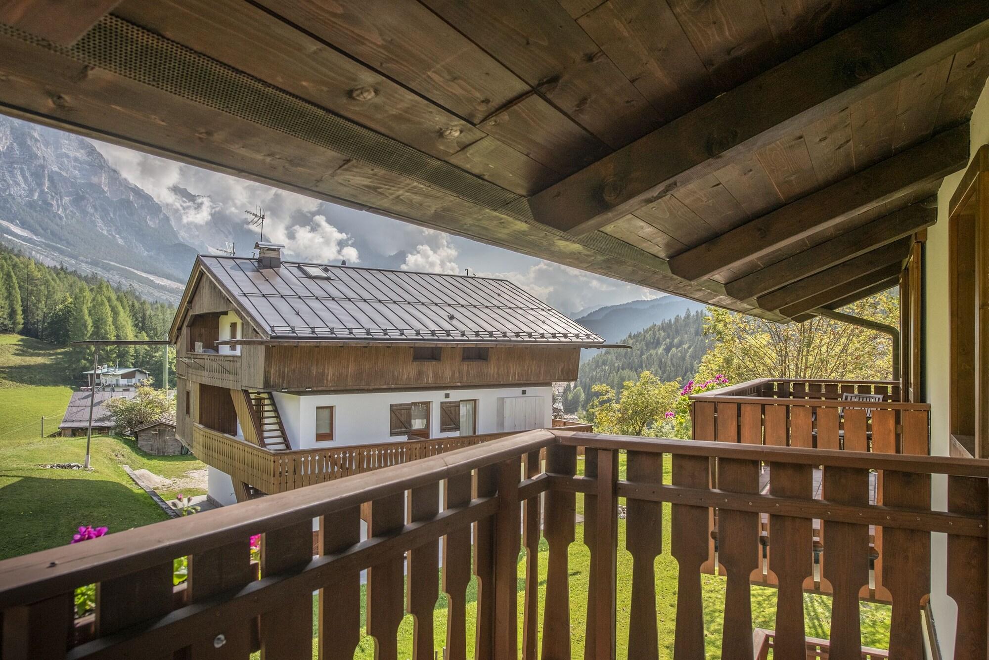 Faloria Mountain Spa Resort Cortina dʼAmpezzo Esterno foto