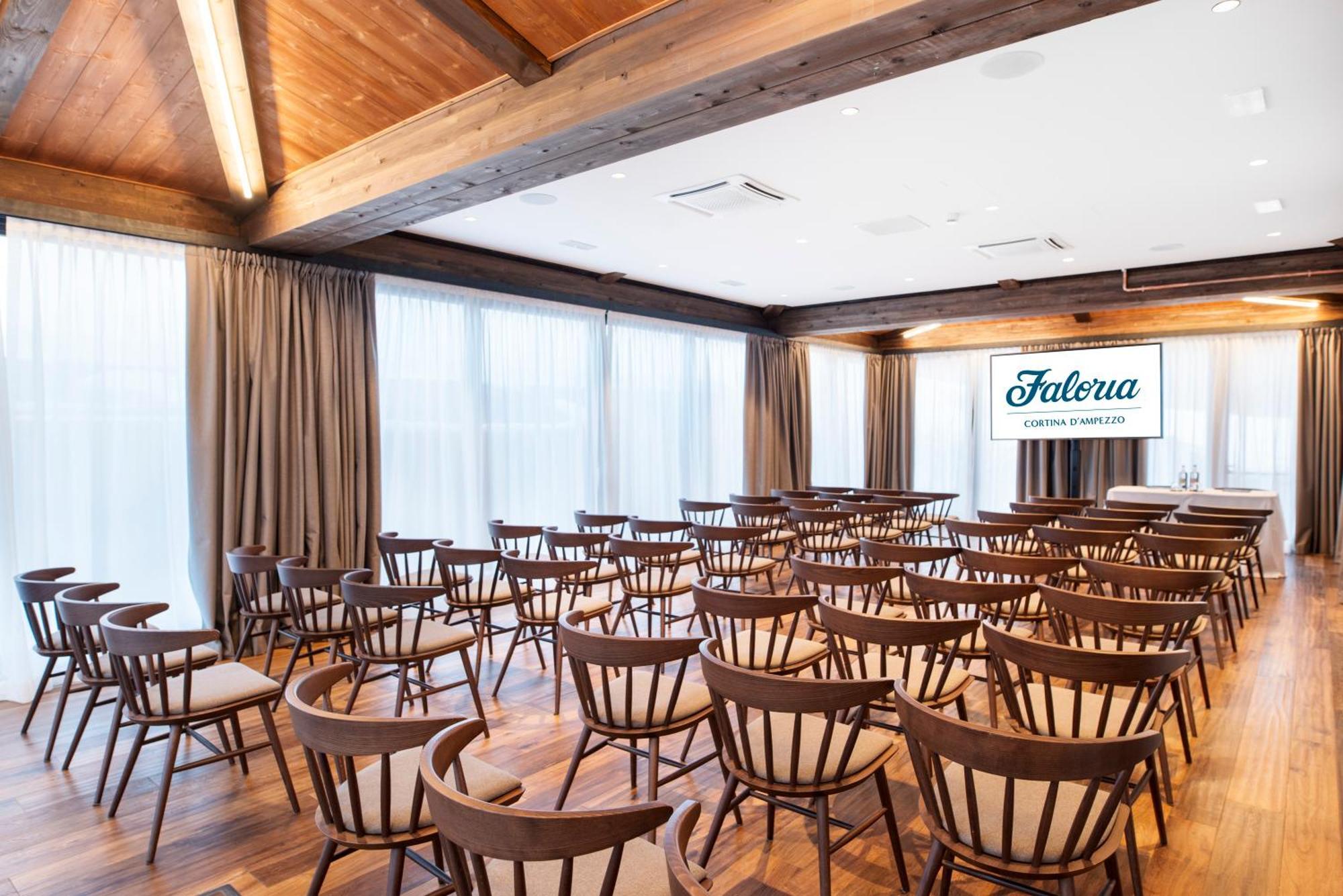 Faloria Mountain Spa Resort Cortina dʼAmpezzo Esterno foto